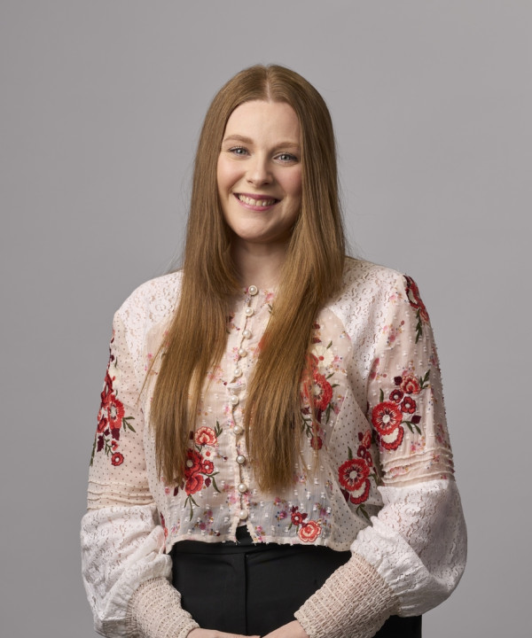 Laura Rae.jpg