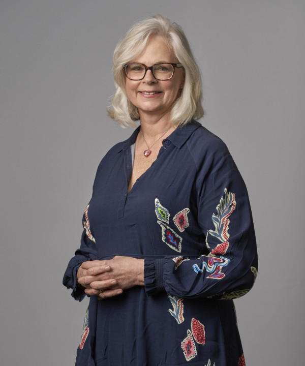 Liz Bower.jpg