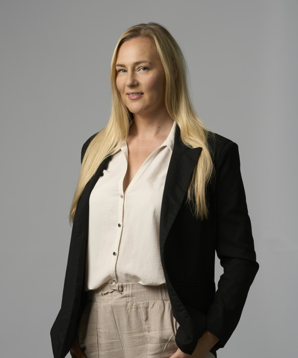 nicola-k-smith.jpg